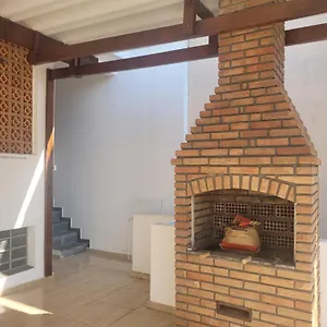  Quarto em Acomodações Particulares Disponivel Em Sobrado